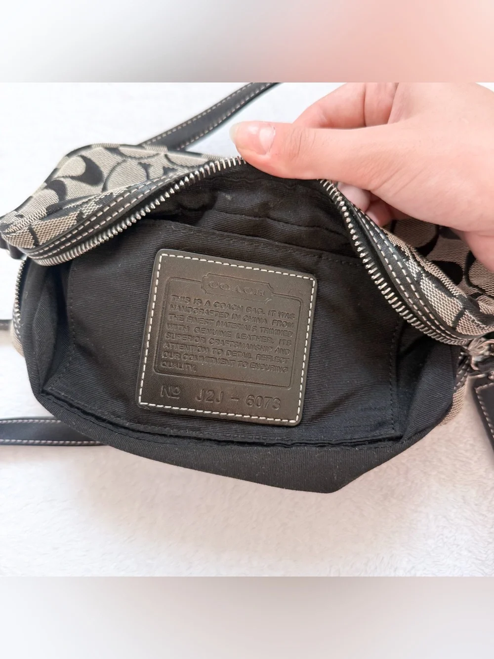 Vintage Coach Y2K Signature Canvas Crossbody Pochette Bag 6073 Black/Grey GUC